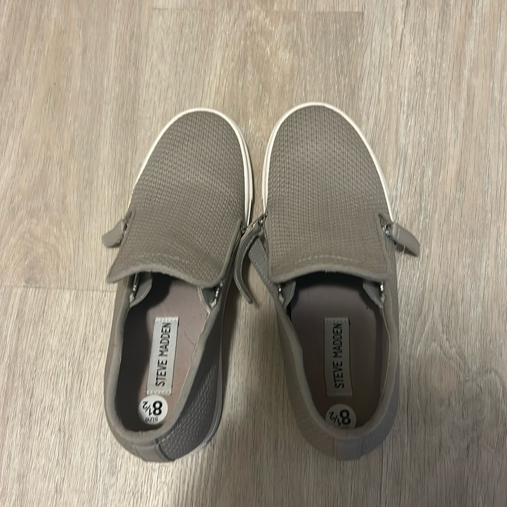 Like New Steve Madden boot sneakers